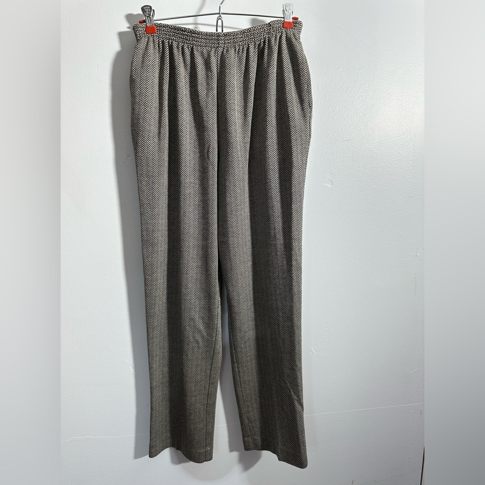 Alfred Dunner Women's 10 Tan Black Herring Bone Straight PullOn Pants | SKU 0751